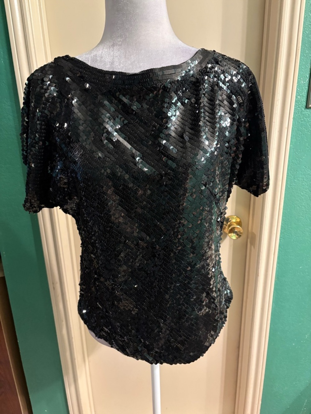 Alice & Olivia Vintage Sequin Top - Picture 1 of 11